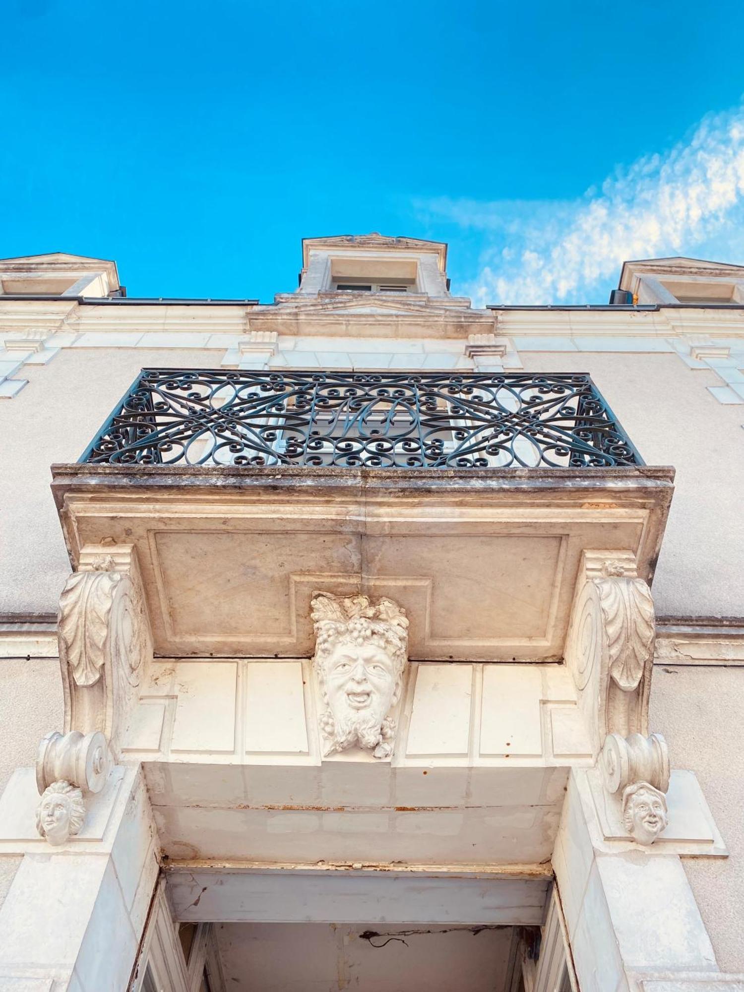 Le Haussmann ⸱ Stationnement Gratuit ⸱ Fibre Daire Déols Dış mekan fotoğraf